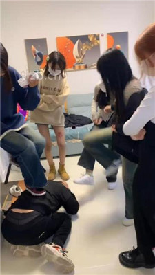 图片[5]_【精神小妹】幸运大转盘-群殴-踢踹踩跺/耳光坐头_HD绳艺资源