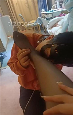 图片[2]_【温妤】黑丝高跟踩脚垫/骑马_HD绳艺资源