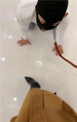 图片[4]_【辣姐】和男友逛街累了让家奴伺候_HD绳艺资源