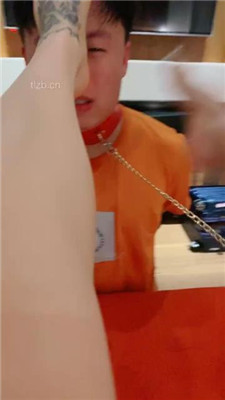 图片[19]_【不知名美女】长腿模特S-裸足狂舔_HD绳艺资源