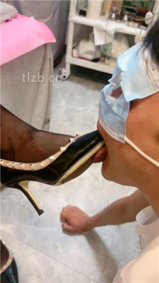 图片[6]_【木子大大】圣水嘴洗丝袜/高跟高跟跪舔/喂口水揪耳朵/骑马转胯_HD绳艺资源