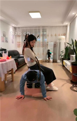 图片[11]_【青岛妲己】闺蜜入圈当S-骑马坐垫/踩踏踩舌/深喉喂食_HD绳艺资源