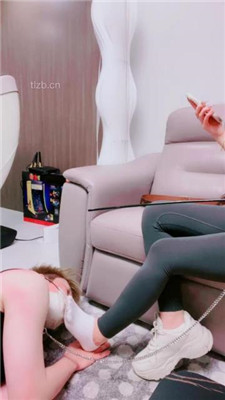 图片[9]_【梦涵】转胯爬行/重度训练/掐乳/闻白袜_HD绳艺资源