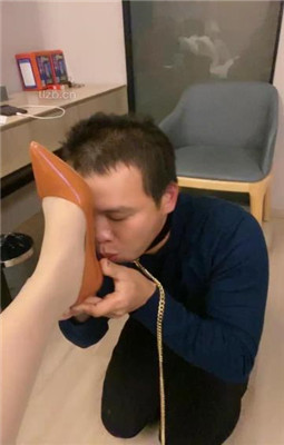 冷美超脏帆布鞋鞋底调教 TTTIO-230118