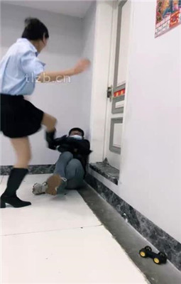 【孤傲女帝】高难度挑战踩手/打断戒尺/碾压狗爪/打手心_HD绳艺资源
