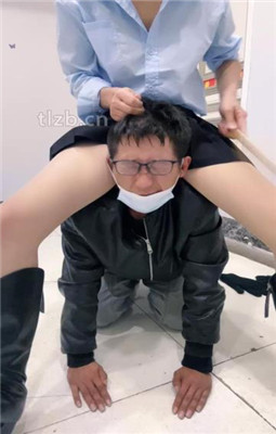 图片[14]_【孤傲女帝】高难度挑战踩手/打断戒尺/碾压狗爪/打手心_HD绳艺资源