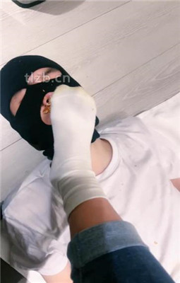 图片[17]_【绝美兔绳艺导师】跪舔长靴白袜裸足_HD绳艺资源