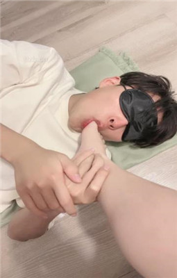 图片[9]_【清禾】学姐欺负抖M弟弟-吃口水骑马/舔白袜_HD绳艺资源