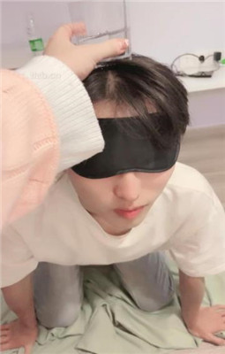 图片[15]_【清禾】学姐欺负抖M弟弟-吃口水骑马/舔白袜_HD绳艺资源