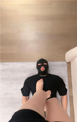 【第5风格】午后办公室享受酱酱的嫩脚 YC-230123