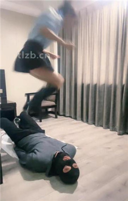 图片[7]_【孤傲女帝】长靴全体重踩踏_HD绳艺资源