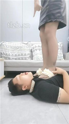 图片[7]_【古月安妮】素人小姐姐黑丝脏鞋脚下奴【双视角版】_HD绳艺资源