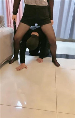 图片[10]_【赵奈奈】没钱交房租被虐-靴子碾脸/高难度挑战踢踹【完整版】_HD绳艺资源