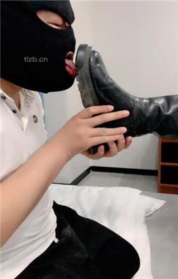 图片[5]_【六酱】狗儿子伺候-骑马/耳光/舔脏鞋底_HD绳艺资源