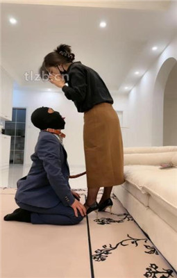 图片[11]_【辣姐】狗链遛狗/耳光/头顶短靴/玩狗舌_HD绳艺资源