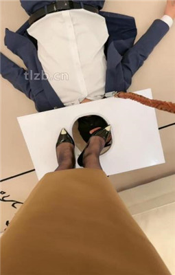 图片[12]_【辣姐】狗链遛狗/耳光/头顶短靴/玩狗舌_HD绳艺资源