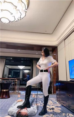 图片[14]_【简一】马术女教练-骑马爬行/训练/转胯/闻舔臭脚丫_HD绳艺资源