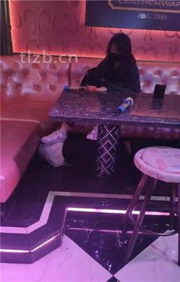 图片[5]_【小琪】KTV-脏鞋踩地毯/舔鞋舔jio/骑马_HD绳艺资源