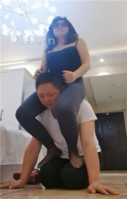 图片[19]_【奶御】骑马腿绞/长靴踩踏地毯_HD绳艺资源