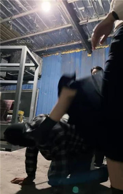 图片[8]_【宸宸】户外库房三主囚禁暴打-上【三视角版】_HD绳艺资源