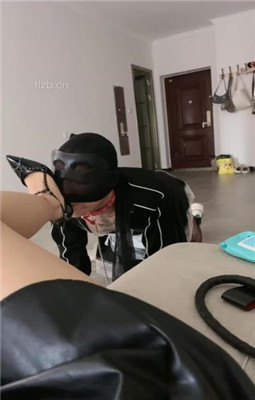 图片[16]_【露可】狂暴变态-鞭抽坐垫/靴底喂食【双视角版】_HD绳艺资源