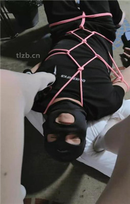 图片[7]_【奶糖】绳艺技巧艺术贱狗闻舔丝袜臭脚_HD绳艺资源