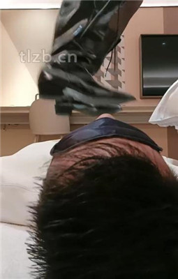 图片[6]_【米小唐】靴子黑丝玩虐地毯狗_HD绳艺资源