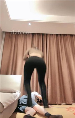 图片[5]_【不期而遇】恋臀爱好者-长筒靴高难度挑战踢踩跺/磕头认错_HD绳艺资源