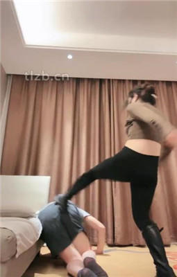 图片[7]_【不期而遇】恋臀爱好者-长筒靴高难度挑战踢踩跺/磕头认错_HD绳艺资源