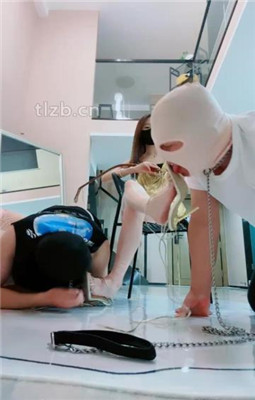 图片[10]_【陈莹斯】虐双奴-骑马爬行/臭脚捂脸/狂舔裸足_HD绳艺资源