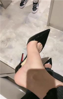 图片[12]_【歌迪丝】卫生间-母畜舔高跟鞋底裸足【续集】_HD绳艺资源