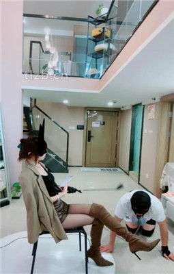 图片[2]_【陈莹斯】嘴叼高跟/人体衣架/骑马爬行/碾压踩狗爪_HD绳艺资源