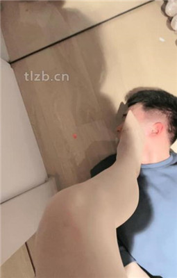 图片[2]_【时安】肉丝脚狂舔/踩踏碾压/手铐绳艺技巧_HD绳艺资源