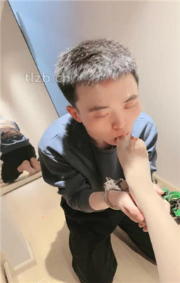 图片[4]_【时安】肉丝脚狂舔/踩踏碾压/手铐绳艺技巧_HD绳艺资源