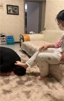元老级狐狸女王黑丝肉丝坐脸踩头 bf23520