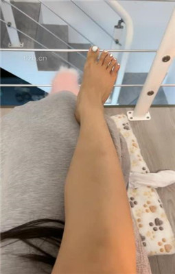 图片[3]_【橙宝】母畜-主人的撒气工具-白袜-踩嘴-掐脖窒息_HD绳艺资源