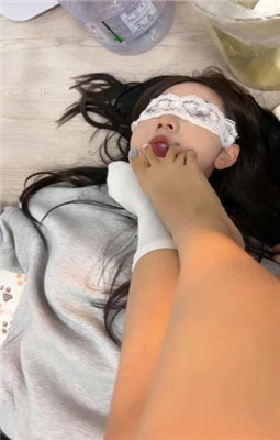 图片[6]_【橙宝】母畜-主人的撒气工具-白袜-踩嘴-掐脖窒息_HD绳艺资源