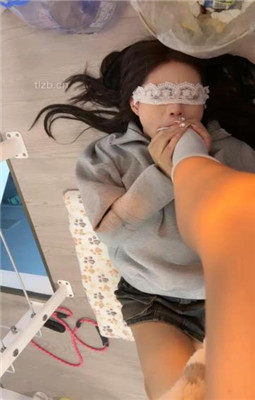 图片[11]_【橙宝】母畜-主人的撒气工具-白袜-踩嘴-掐脖窒息_HD绳艺资源