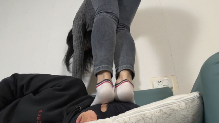 图片[2]_【女神学院·稚主kk】棉袜牛仔裤艺术训练_HD绳艺资源