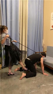 图片[12]_【甘露】凉鞋踩狗头/狗链遛狗/踢踹/骑马踩踏_HD绳艺资源