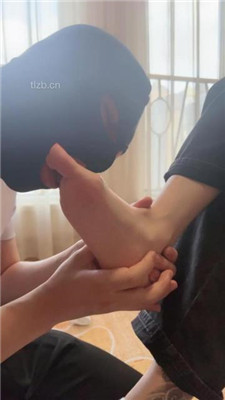 图片[20]_【筱月】加官窒息-高跟碾/运动鞋踩踏/深喉闻原味_HD绳艺资源