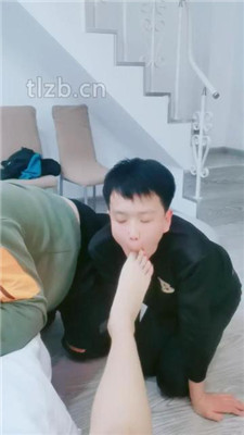 图片[8]_【猪猪】两只贱奴狗儿子伺候_HD绳艺资源