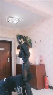 图片[14]_【美娜格格】长靴黑丝S-转胯爬行/超高难度挑战踢踹/腿绞_HD绳艺资源