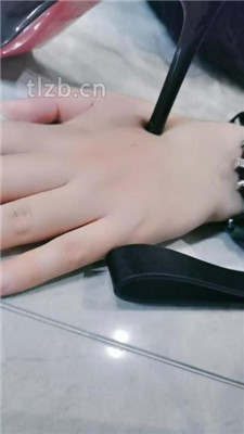 图片[12]_【小羊】母畜-狗链转胯遛狗/闻舔黑丝_HD绳艺资源