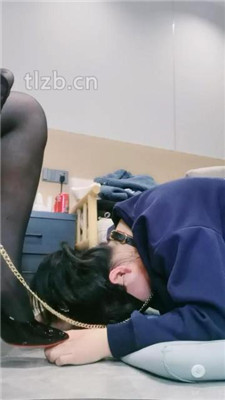 图片[20]_【小羊】母畜-狗链转胯遛狗/闻舔黑丝_HD绳艺资源