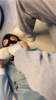 图片[5]_【乔妹】运动鞋白袜踩地毯狗/虐乳/训练_HD绳艺资源