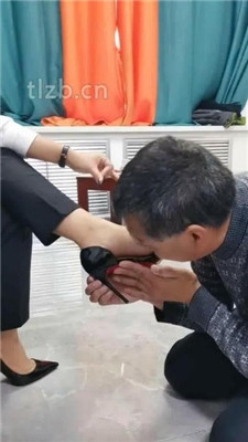 图片[8]_【冷御绳艺导师】重赏赐贱奴舔鞋底舔脚/浓痰吐满脸_HD绳艺资源