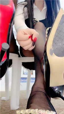 图片[9]_【冰夏绳艺导师】双S-黑丝语言羞辱-第一视角【双视角版】_HD绳艺资源