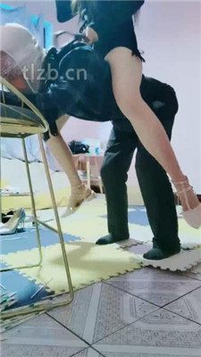 图片[17]_【软糖】长靴S-筷子+各种鞋子踩踏_HD绳艺资源