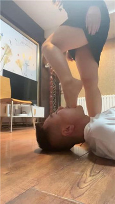 图片[18]_【嘉一】长靴S-口水耳光-恋足羞辱-踢踹_HD绳艺资源